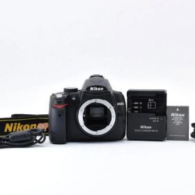 新品級★Nikon D5000 ボディ★シャッター数4856枚 #1079