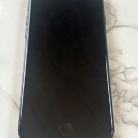 【初期化済】iPhone SE2 64GB 83% SIMフリー