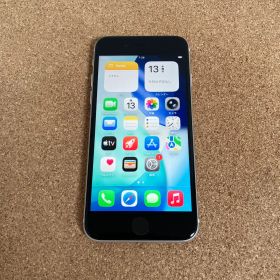 1180【早い者勝ち】電池最良好☆iPhoneSE3 64GB SIMフリー☆