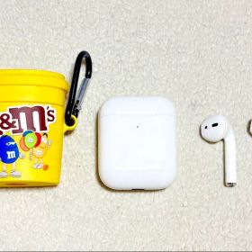 Apple AirPods エアポッズ 第2世代 純正 動作確認済み ケース付