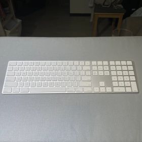 Apple Magic Keyboard テンキー付 US配列 A1843