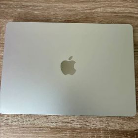 Apple MacBook Air M2 本体