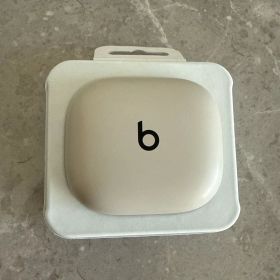 Beats Powerbeats Pro 2本体 ベージュ ワイヤレスイヤホン