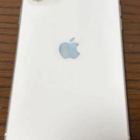 iPhone11 ホワイト