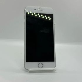 【全額返金保証】【最速発送】 iPhone 8 64GB シルバー au SIMフリー 白ロム 動作確認済 84%