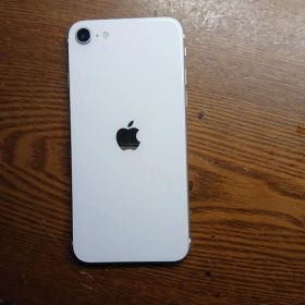 Apple iPhone SE 本体