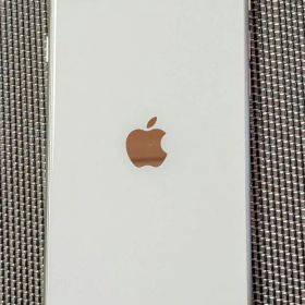 Apple iPhone SE 第2世代 ホワイト 本体