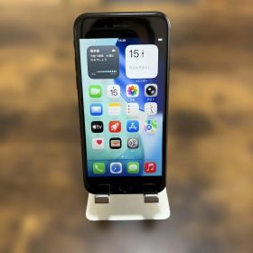 Apple iPhone SE 第2世代 本体 ブラック