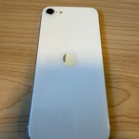 Apple iPhone SE (第2世代) ホワイト 本体