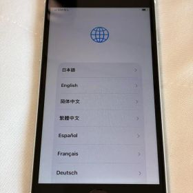 iPhone SE2 ホワイト 64 GB SIMフリー おまけ付き 欠けあり