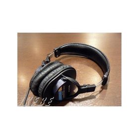 SONY MDR-7506 (ソニー)(密閉型・スタジオ定番モニターヘッドホン)(定番MDR-CD900ST兄弟モデル)(MDR7506)