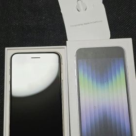 Apple iPhone SE 第3世代 64GB 本体