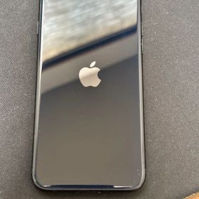 Apple iPhone SE 第3世代 ミッドナイト 本体 ケース付き