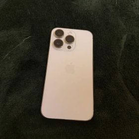 Apple iPhone 14 Pro 本体