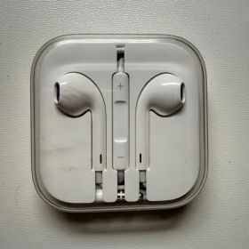 Apple EarPods 3.5mmプラグ 有線イヤホン 本体