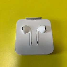 Apple EarPods with Lightning Connector