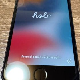 Apple iPhone 7 ブラック 本体