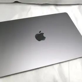 【中古】Apple MacBook Air 13インチ CTO (M2,2022) スペースグレイ M2(CPU:8C/GPU:8C)/16G/1T/35W AC(USB-Cx2)【ECセンター】保証期間１