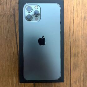 Apple iPhone 12 Pro 本体