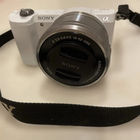 SONY α5000 パワーズームレンズキット ホワイト 本体