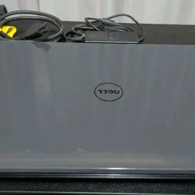 Dell Inspiron 15 3567 4GB ストレージ無