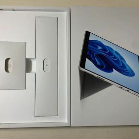 Surface Pro 8 本体+キーボード+ペン付 i5 8GB/256 GB
