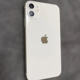 Apple iPhone 11 本体 ホワイト