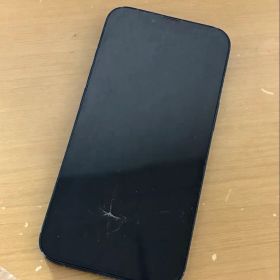 Apple iPhone 13 ブラック128 GB 状態悪め
