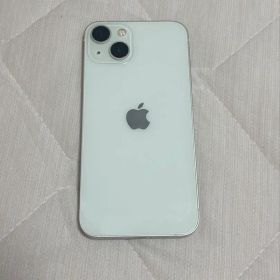Apple iPhone 13 スターライト 本体