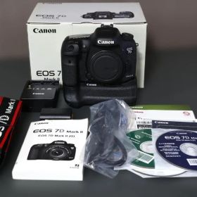 Canon EOS 7D Mark II+BG-E16