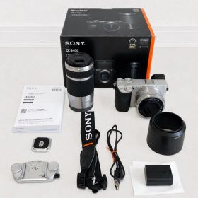 ほぼ新品！カメラクリップ付！SONY α6400 ダブルズームレンズキット