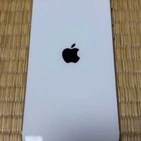 Apple iPhone SE 第3世代 64GB 本体