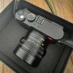 LEICA Q3 バッテリー×2 純正サムレスト 最終値下げ