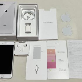 iPhone 8 Plus Silver 64GB 箱/付属品付き