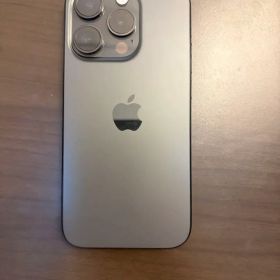 iPhone 15 Pro 256GB 本体【中古/内カメラ不良】