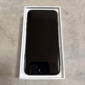Apple iPhone 7 本体 ブラック 箱付き ジャンク品