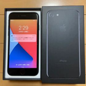 iPhone 7 Jet Black 32 GB SIMフリー
