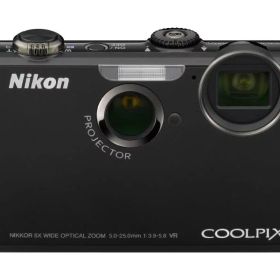 【中古】Nikon デジタルカメラ COOLPIX (クールピクス) S1100pj ブラック S1100PJBK 1410万画素 光学5倍ズーム 広角28mm 3型タッチパネル液晶プロジェクター当店保証30日間 人気モデル 高画質 売れ筋