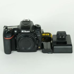 [良品 | シャッター数35,820回] Nikon D750 [ボディ] | Nikon Fマウント