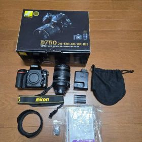 Nikon D750 24-120mm VR Kit
