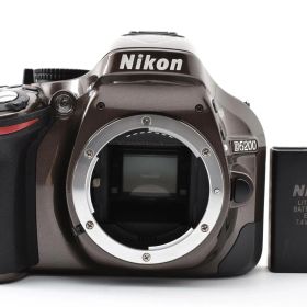 ★外観極上★ ニコン Nikon D5200 ボディ ブロンズ 《ショット数2959回・バッテリー付！》★完動品★ #A607011