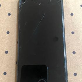 iPhone SE2 64GB 本体のみ ブラック auSIMロックあり 黒