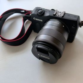 Canon EOS M ミラーレス一眼 本体 レンズキット