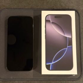 【極美品】iPhone 16 Pro 256GB ブラックチタニウム