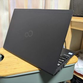 FUJITSU LIFEBOOK U939/BX ノートパソコン（使用済）010