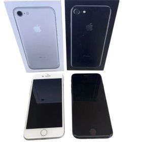 iPhone7 32GB 2台 シルバー/ブラック docomo 制限○箱付23