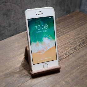 iphone SE 64GB SIMフリー スマホ