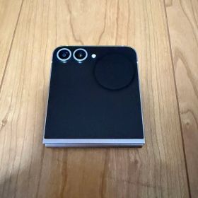 国内版GalaxyZFlip6 256gb シルバーシャドウ SIMフリー