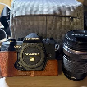 美品！OLYMPUS OM-D E-M5 Mark III +レンズセット