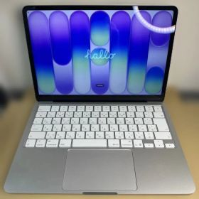 【美品】MacBookNeo13 MHFA4J/A [シルバー] RQXKH